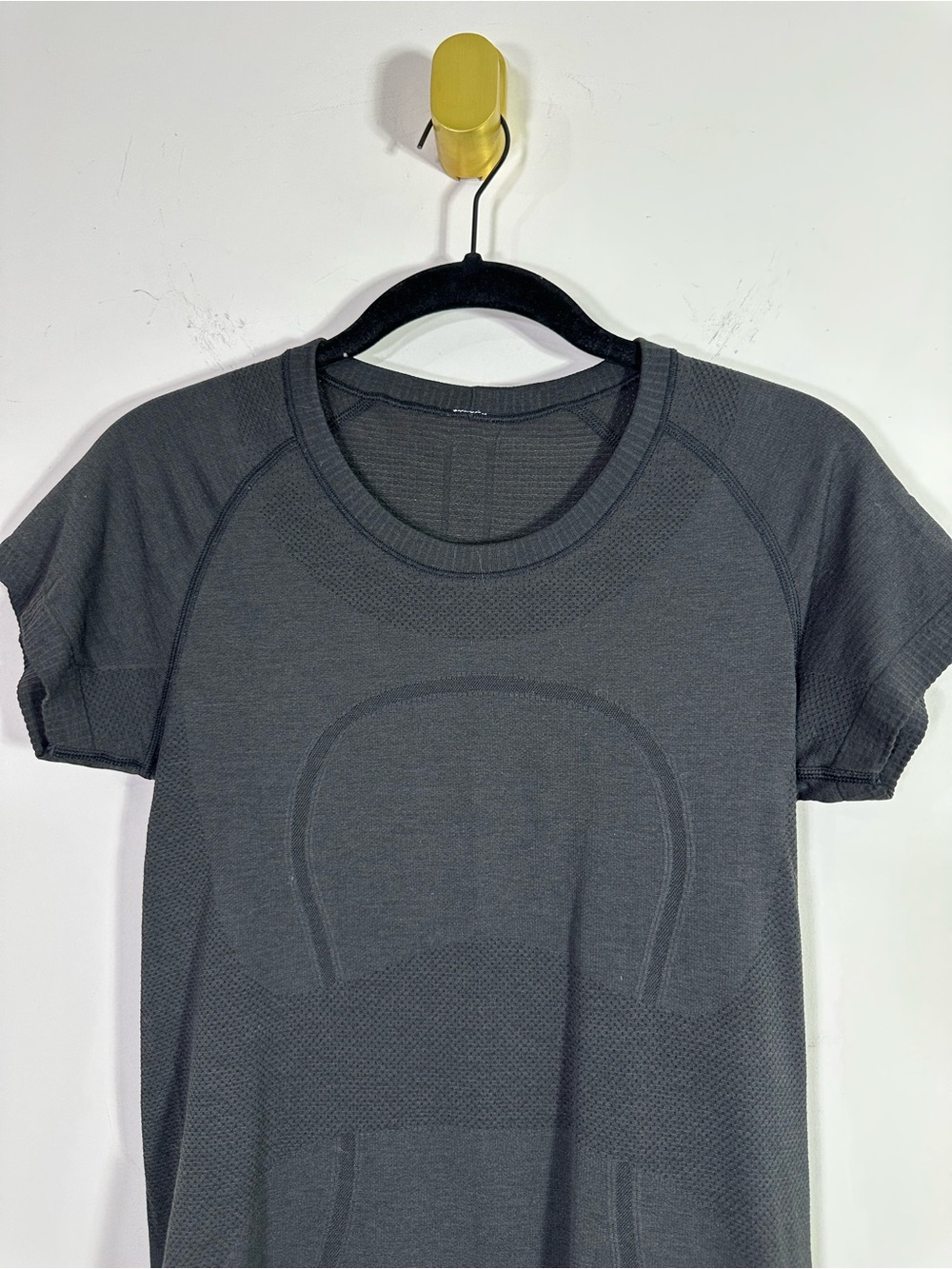 Lululemon Swiftly Tech Black Short Sleeve Crewneck Running Tee Shirt - Picture 2 of 6